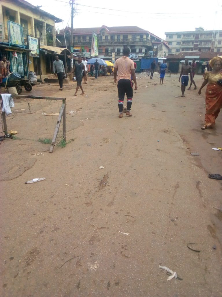 SCHOOLS, MARKETS, BANKS SHUT DOWN IN ONITSHA FOR BIAFRA SIT AT HOME ORDER