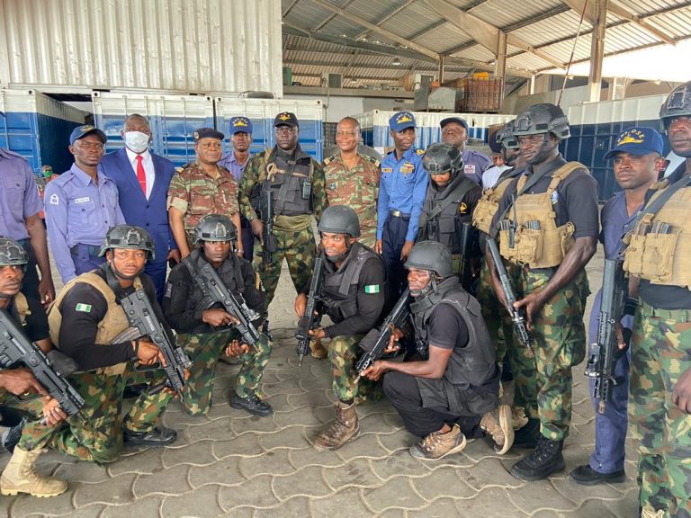 Nigerian, Bénin Navies foil pirates’ attack, rescue 11 MV TOMMI RITSCHER’s crew men