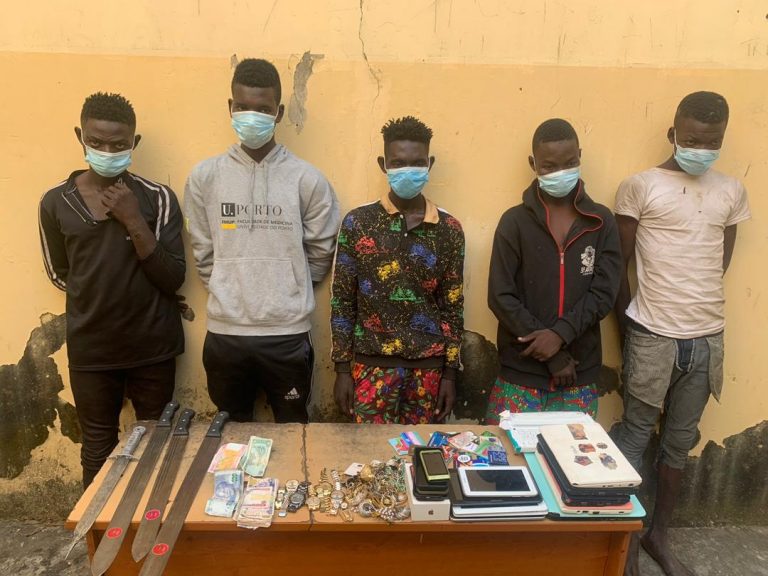 Police arrest five armed robbery suspects in Abuja