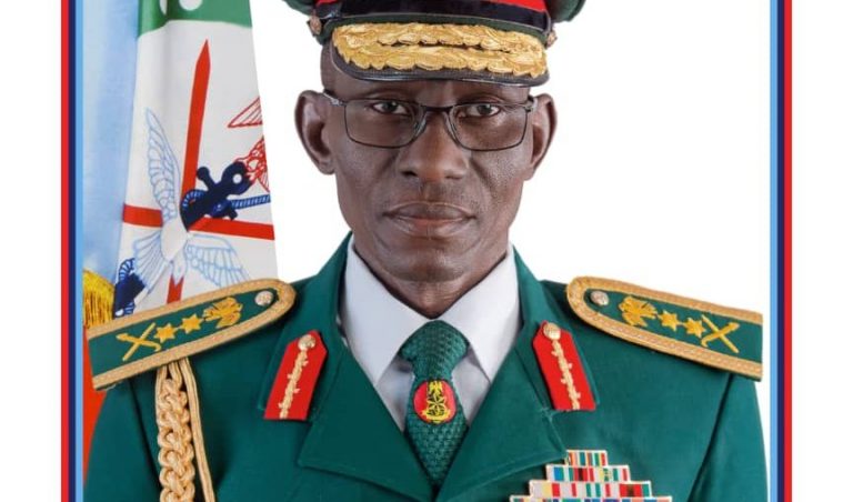 Service chiefs restore command structure, submit authority to Defence Headquarters