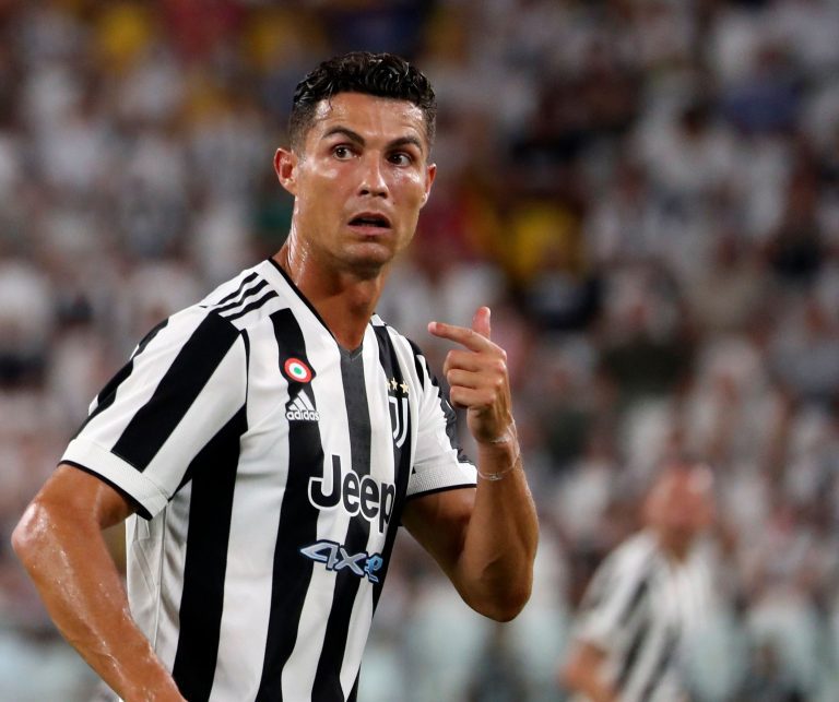 EPL:  Cristiano Ronaldo is not giving up hope of joining Manchester City