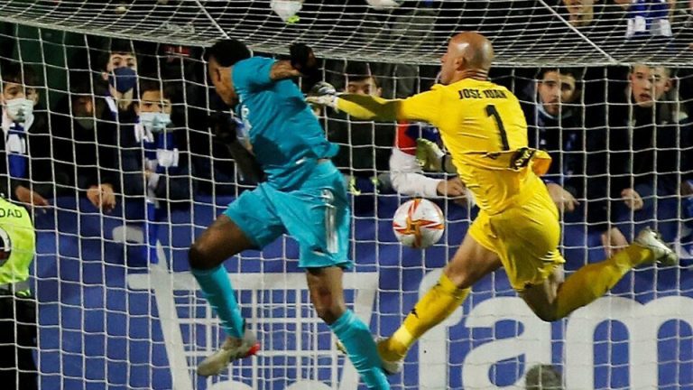 Real Madrid, Barcelona advanced to the last 16 of the Copa del Rey
