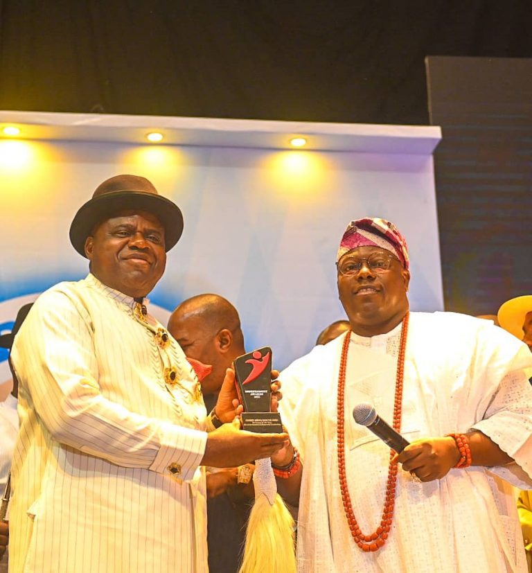 My Award for Independent Newspapers Is A Call To Better Service — Diri