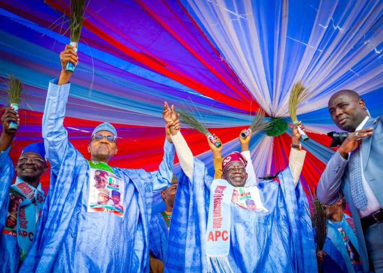 In Nasarawa: What Tinubu said to Buhari at APC campaign rally