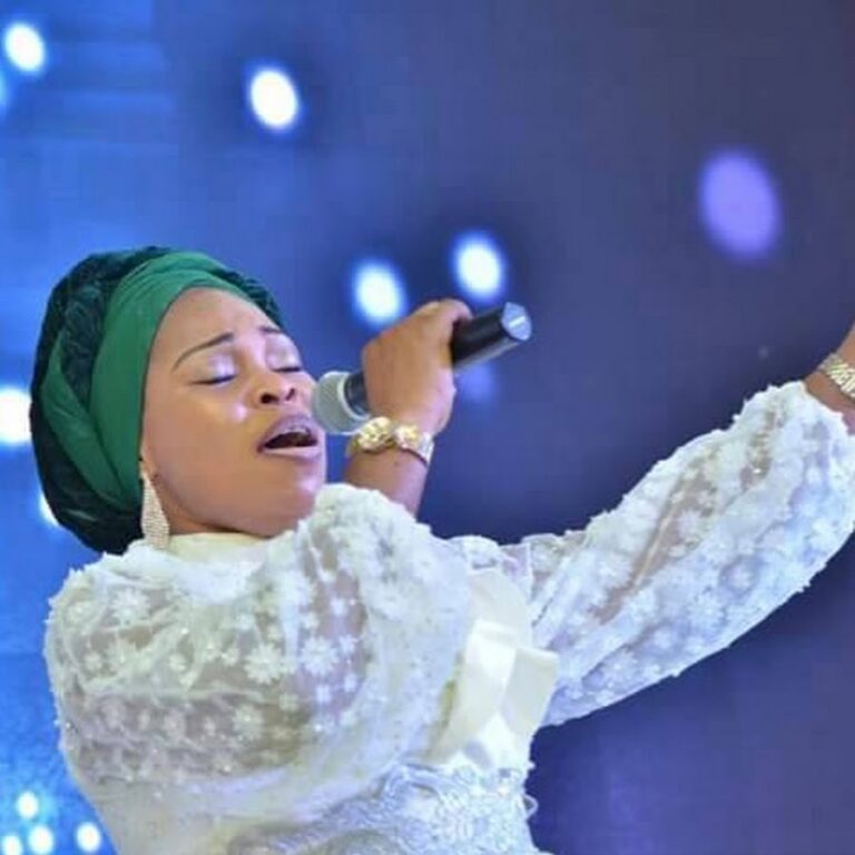 Tope Alabi: Aboru Aboye is a Yoruba language, not for Ifa priests