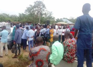 Ekiti poly students, staff protest bad road