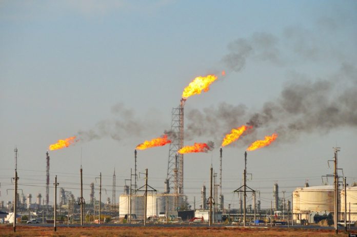 FG to review oil firms' plans on gas flaring