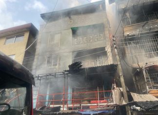 Fire razes three buildings in Lagos