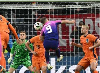 Fuellkrug strikes late to send Germany past Netherlands