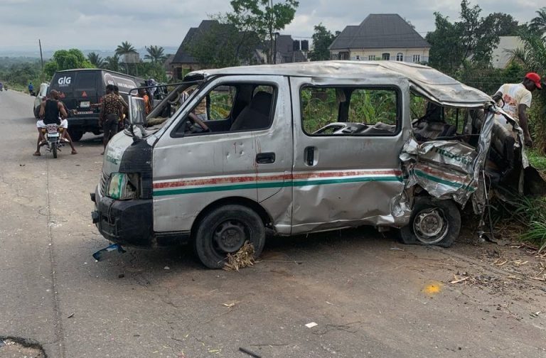 One die, 8 injured in Anambra highway crash