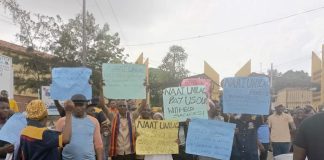 SSANU, NASU, NAATS block UNILAG gate