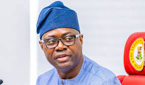 Oyo gov condemns Imnigration personnel for beating transport officials