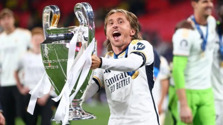 Madrid captain Modric signs one-year contract extension