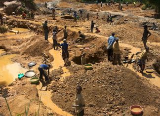 Eight Chinese, Nigerian arraigned for illegal mining