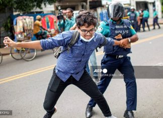 EU slams Bangladesh over 'use of excessive force' against protesters