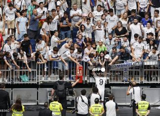 FIFA to probe Argentina players' racist chants