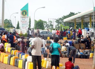 Fuel rises to N1,300/litre as depots run dry