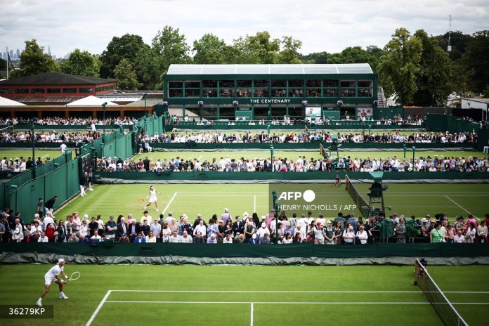 Gracheva wins first match at Wimbledon 2024