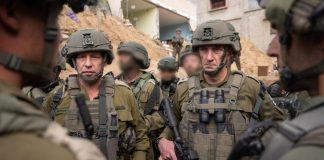 Israeli soldiers kill five in West Bank raid