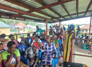 Navy offers free medical services to Bayelsa community