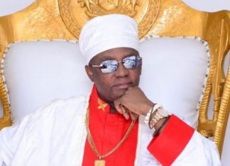 Oba of Benin receives two looted artefacts from US