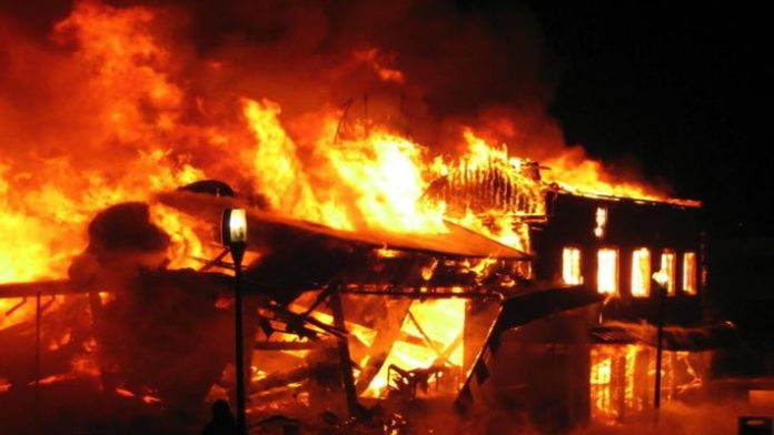 Ogun probes market fire