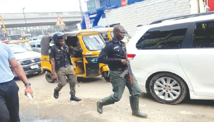 Panic as Lagos task force dislodges traffic offenders