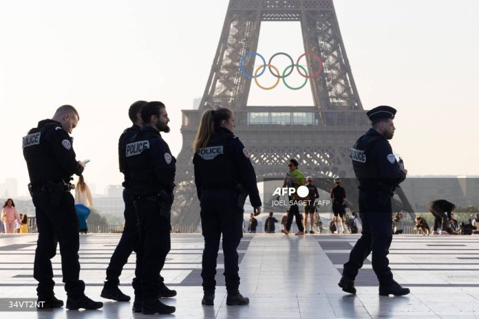 Paris bubbles as athletes arrive for Olympics