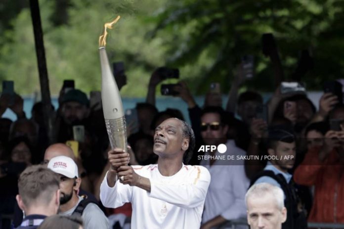 Snoop Dogg Ignites flame as Paris prepares for opening ceremony