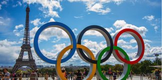 Strike threat lingers over 2024 Olympics opening ceremony