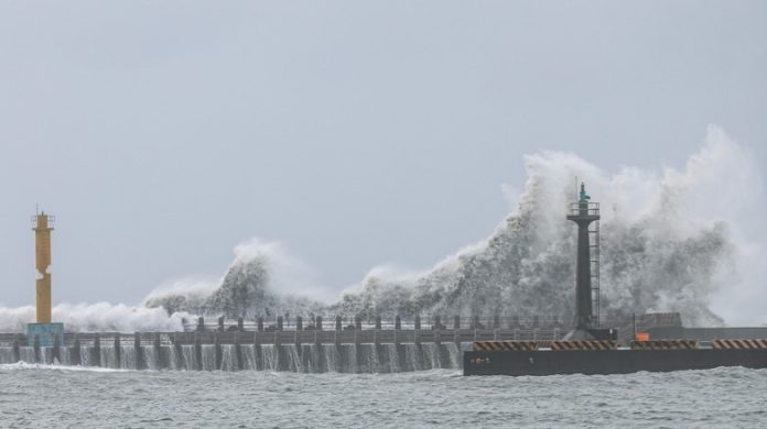 Taiwan shuts down as Typhoon Gaemi approaches