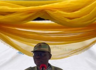 VIDEO: Sanwo-Olu gifts corpers N100,000, pledges N5bn for NYSC permanent site