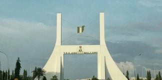 Customers stranded as banks close over #EndBadGovernanceInNigeria protest in Abuja