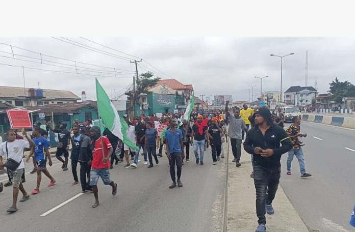 #EndBadGovernanceInNigeria protest begins in Rivers