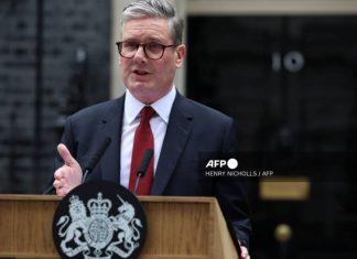 UK's Starmer warns social media firms to uphold law over misinformation