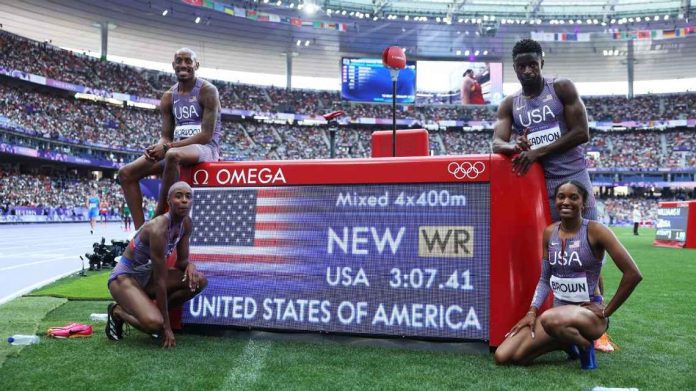 USA set new world record in mixed 4x400m relay