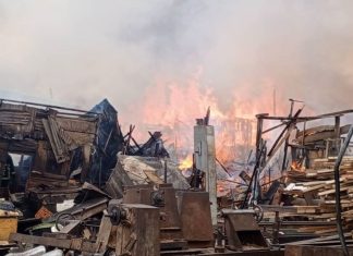 Fire guts Lagos Plank market