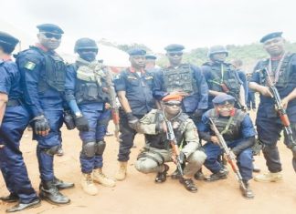 Oyo mob beats soldier over alleged killing of NSCDC officer