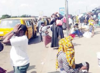 Passengers lament as Lagos drivers, louts raise fares