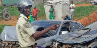 32 escape death in Lagos-Ibadan Expressway auto crash