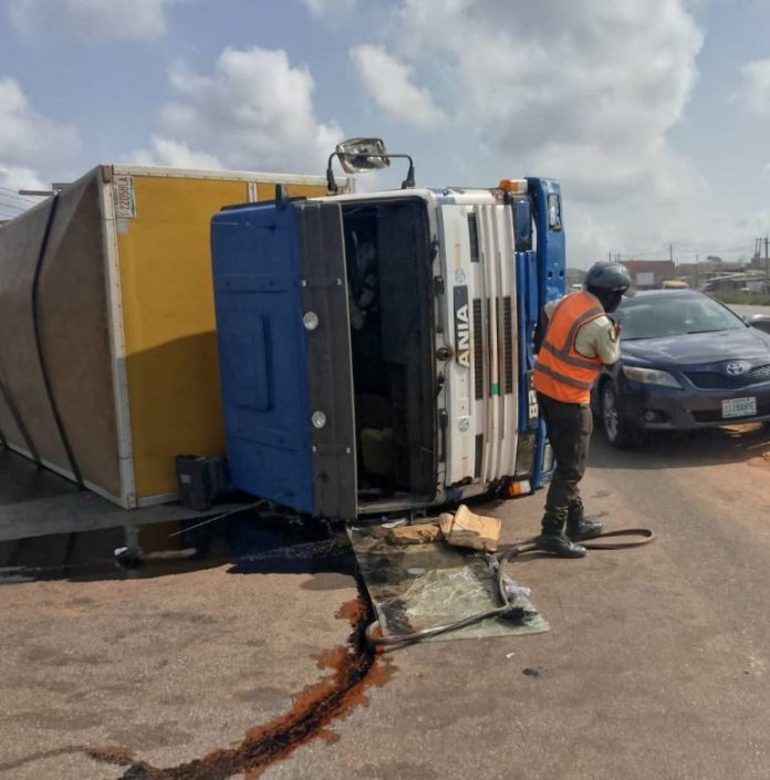 32 escape death in Lagos-Ibadan Expressway multiple collisions