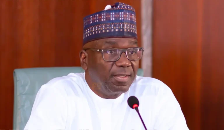 Governor AbdulRazaq Receives 23 Freed Kidnap Victims in Kwara