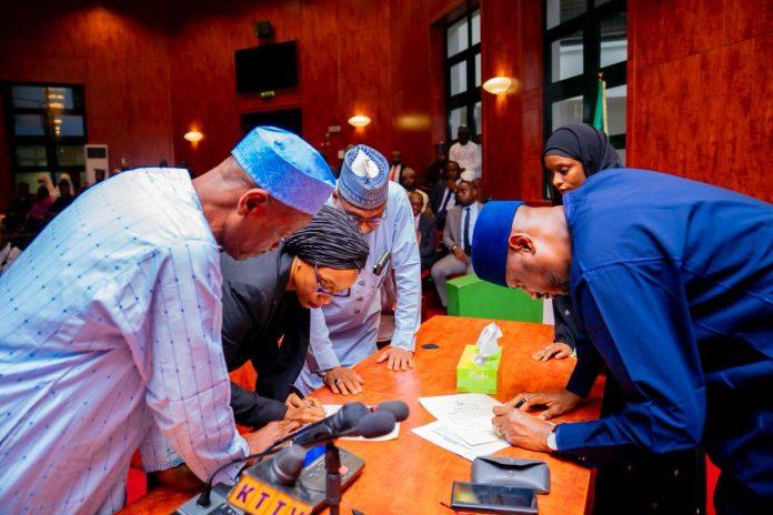 Governor-Dikko-Radda-and-Newly-Sworn-in-Katsina-High-Court-Judges