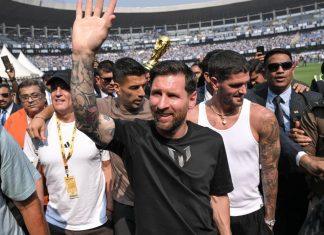 Fans Riot as Lionel Messi Makes Brief Appearance in Kolkata