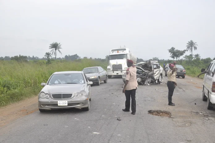 FRSC-Officials-controling-traffic-at-the-accident-scene