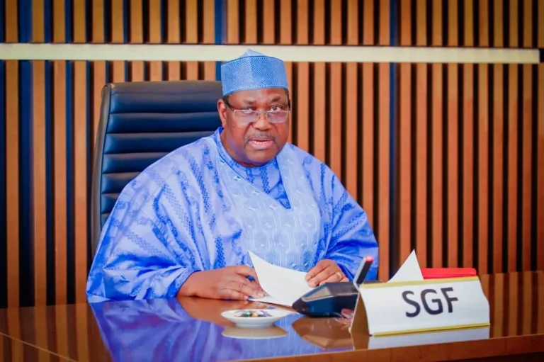 Benue APC Crisis Deepens As Leaders Abandon Gov Alia For Akume