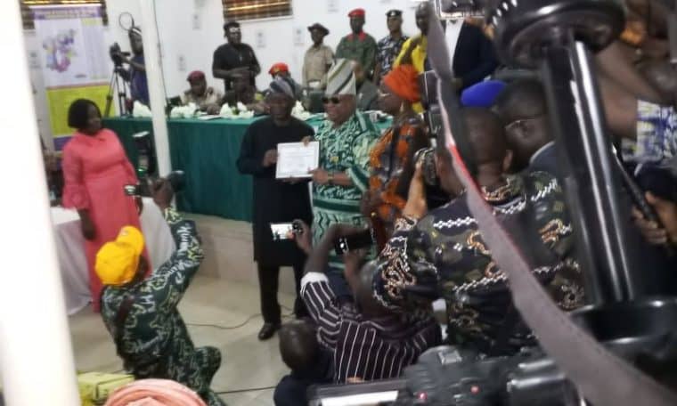 Suspected Gunmen Attack Adeleke’s Convoy in Osogbo, Trigger Panic