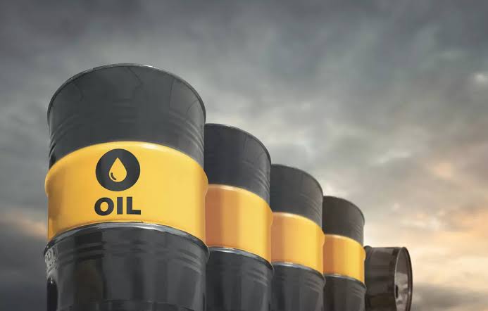 Oil Prices Fall as Trump Confirms New Iran Nuclear Talks