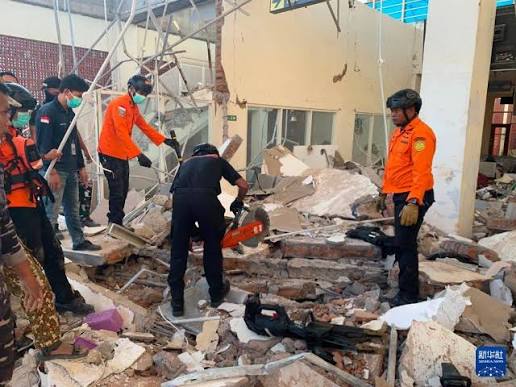Indonesia Earthquake: Death Toll Rises After Powerful 7.7-Magnitude Quake