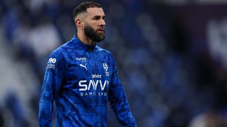 Transfer Window Closes With Pogba, Benzema, Sterling Still Without Clubs